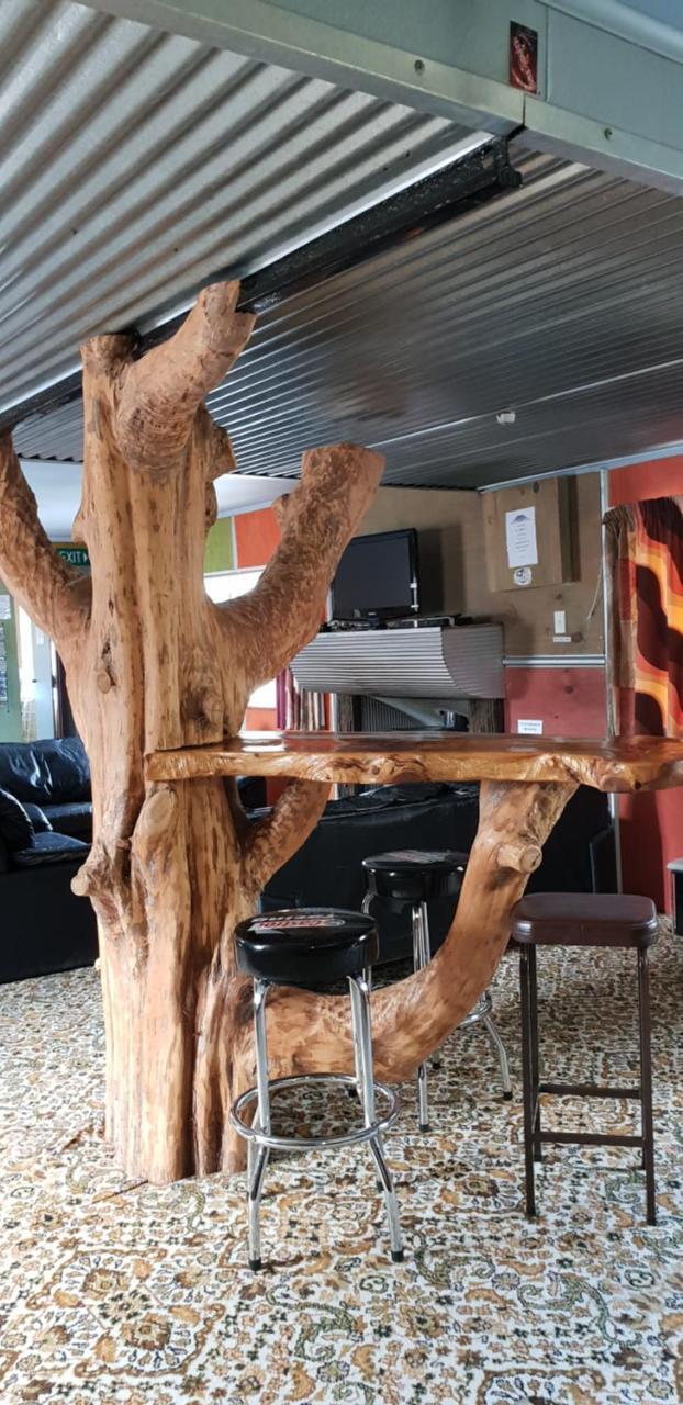 The Crossing Lodge Erua Экстерьер фото