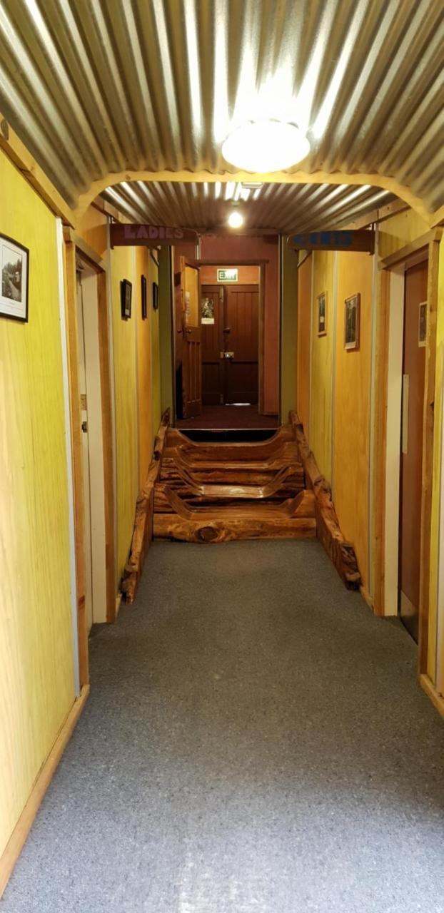 The Crossing Lodge Erua Экстерьер фото